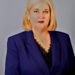 Dr. Lisa Parshall 